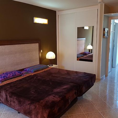 פלאייה דה לאס אמריקס Apartamentos Olympia מראה חיצוני תמונה